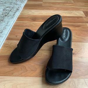 Black 90s platform sandals